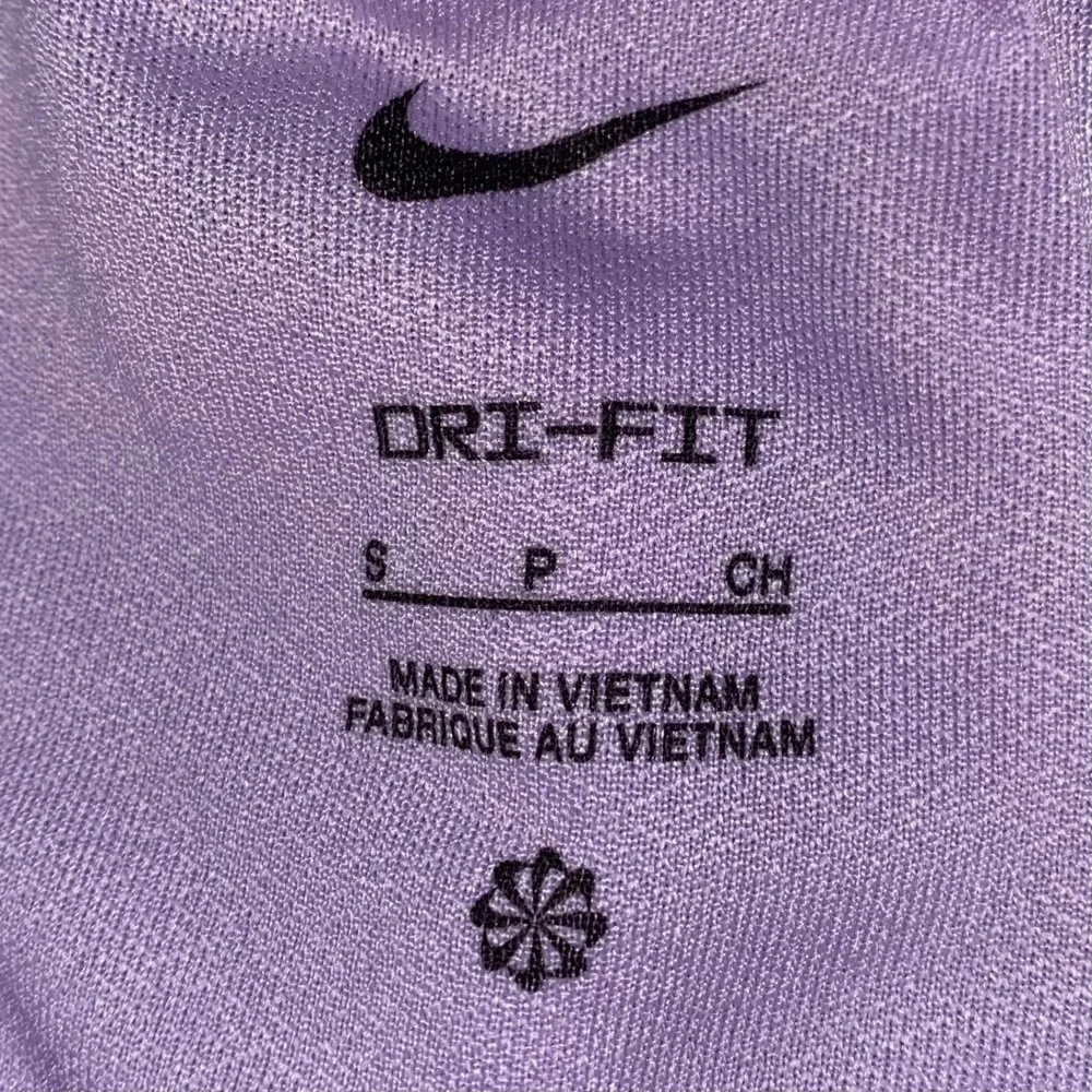 Nike Tempo Womens Running Shorts M Mesh Purple Lilac Lavender Dri Fit Track 3